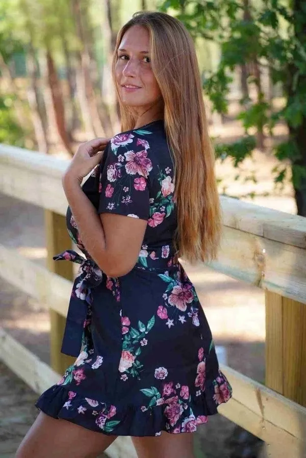 Miss Anastasia's BabeWiki Profile