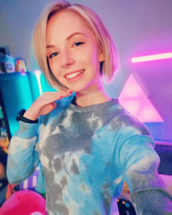 Miss Click's photo 6