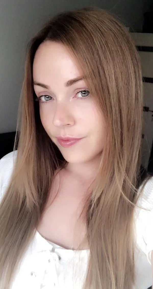 Miss Dolly's BabeWiki Profile