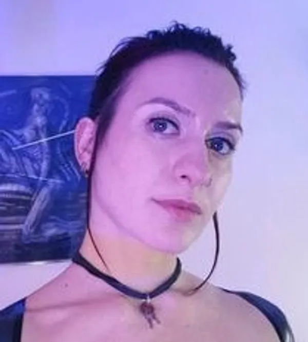 Miss Flora Femdom's BabeWiki Profile