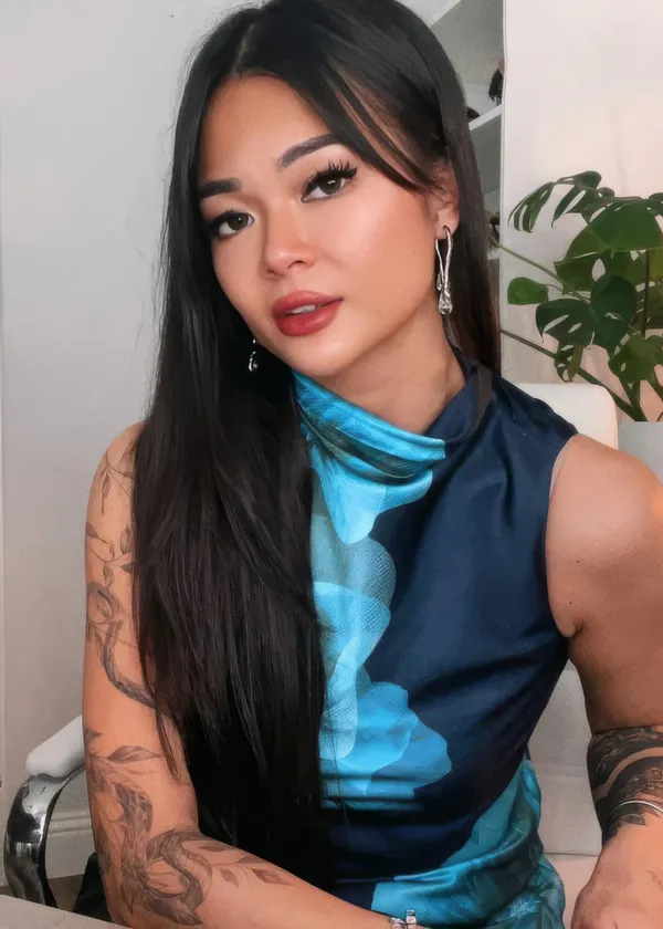 Miss Lucid's photo 6