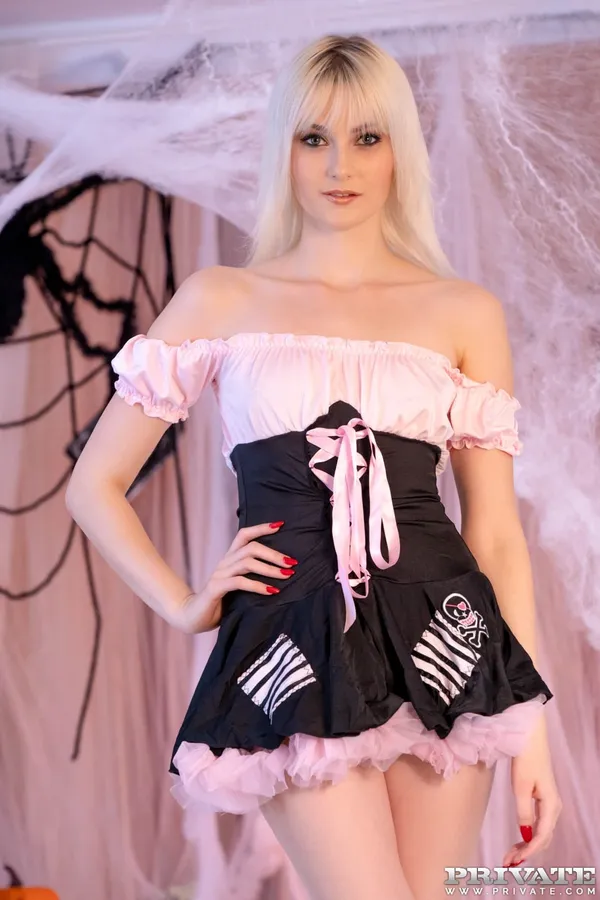 Miss Melissa's BabeWiki Profile