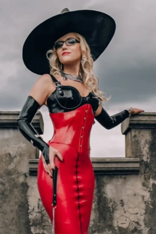 Miss Wildfire's BabeWiki Profile