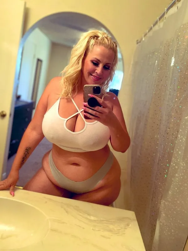 Mistress Delicious's photo 10