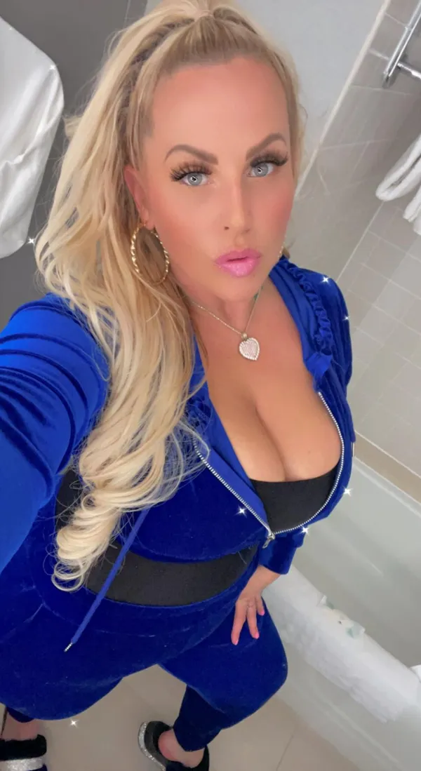 Mistress Delicious's BabeWiki Profile