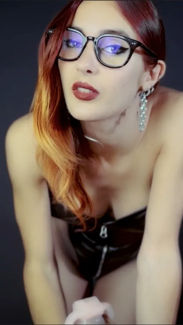 Mistress Elis Euryale's photo 3