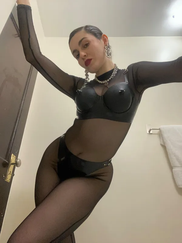 Mistress Violeta Felix's BabeWiki Profile