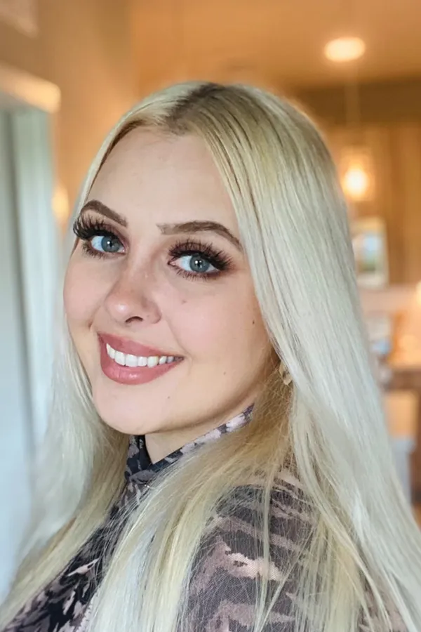 Misty Renn's photo 8