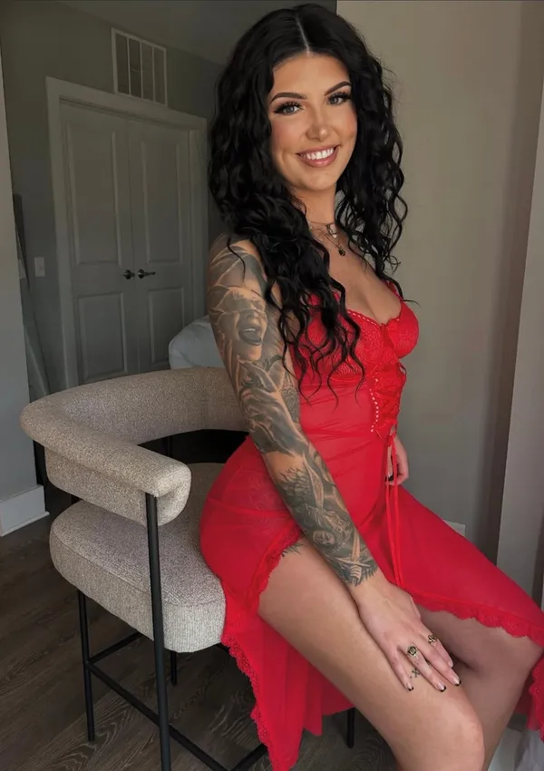 Miya Acacia's BabeWiki Profile