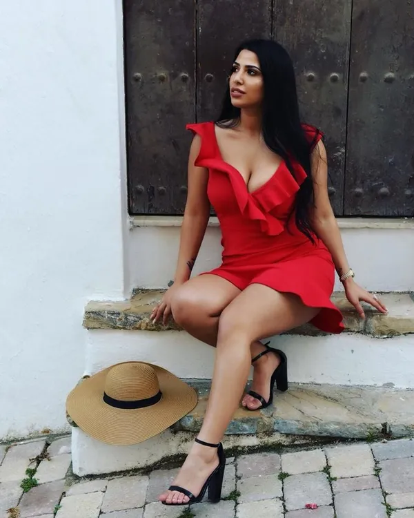 Mizz Ellaa's photo 5