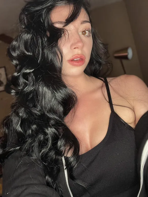 Molly Moonn's photo 3