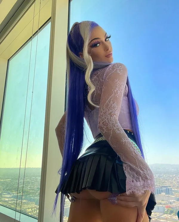 Molly Water's BabeWiki Profile