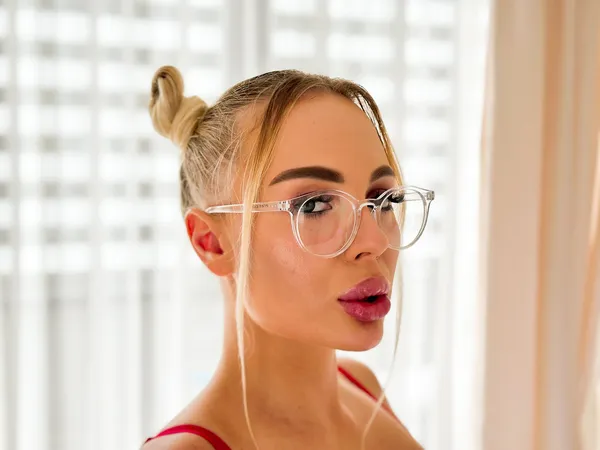 Monika Juicy's BabeWiki Profile