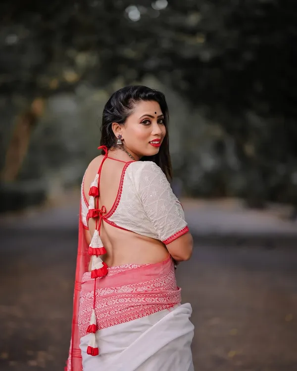 Moumita Saha's photo 3