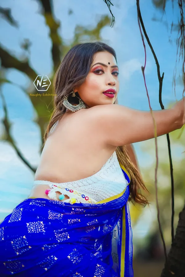 Moumita Saha's photo 7