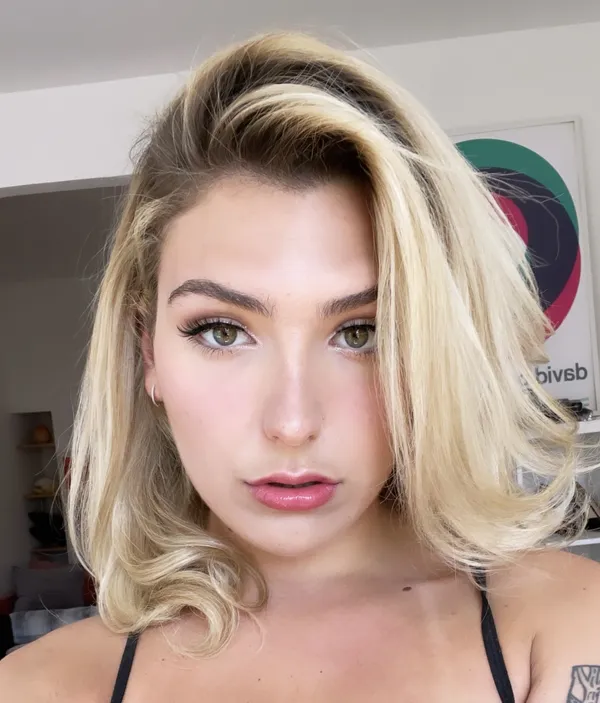 moxiedoll's BabeWiki Profile