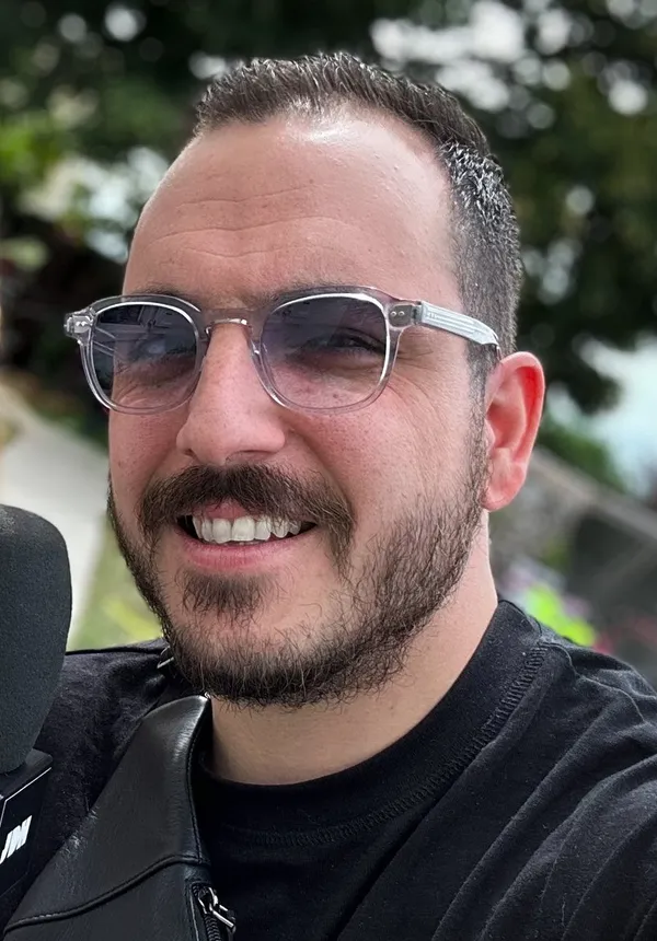 Mr B's BabeWiki Profile