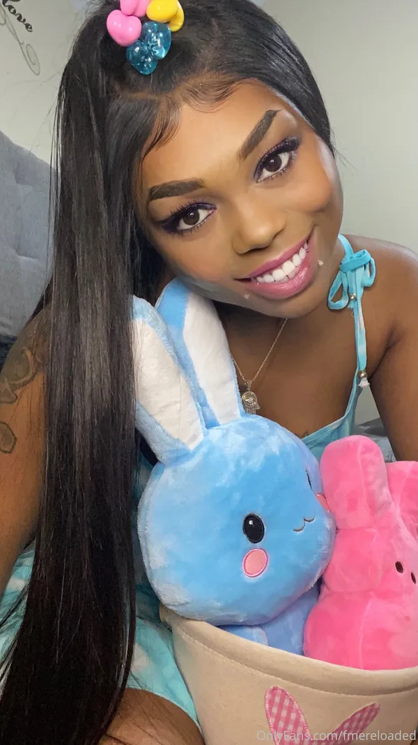 Mrs. Feedme's photo 3