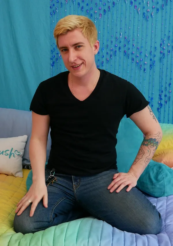 Mylo Ryn's BabeWiki Profile