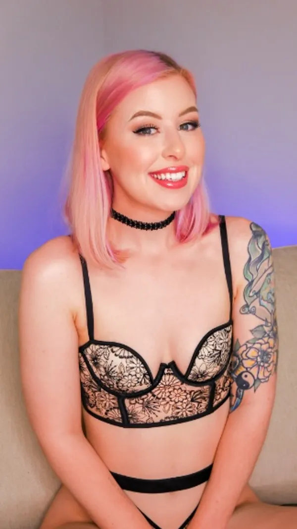 Mystie Mae's photo 5