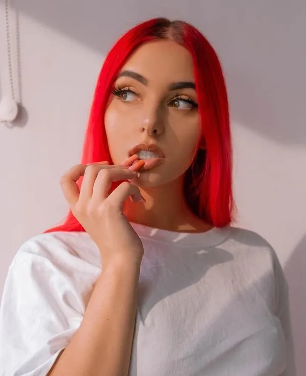 Nacre Victoire's BabeWiki Profile