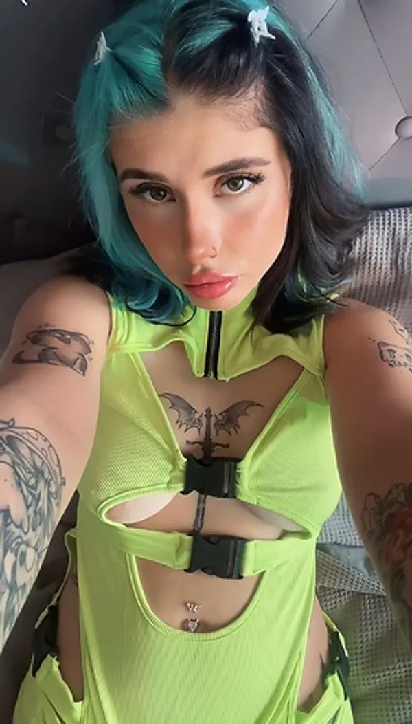 naiababi's BabeWiki Profile