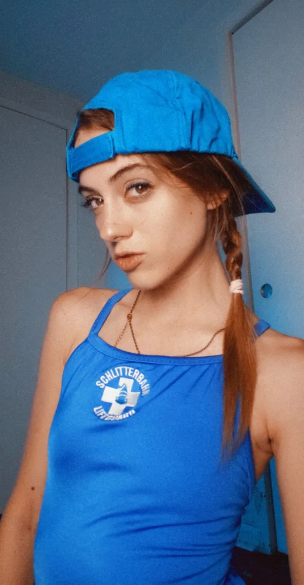 Naomi Dee's BabeWiki Profile