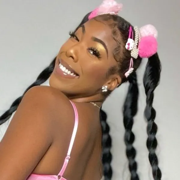 Naomi Simone's BabeWiki Profile