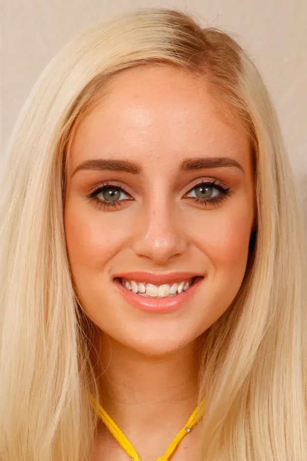 Naomi Woods's photo 4