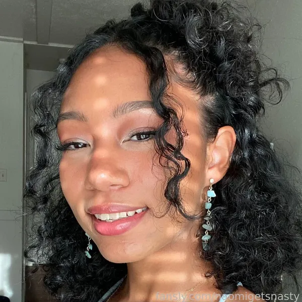 naomigetsnasty's photo 4