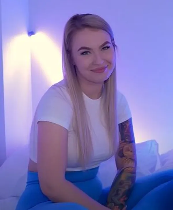 Natalie Wayne's photo 5