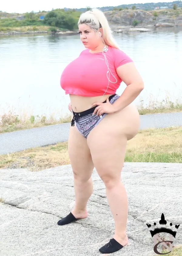 Natasha Crown's photo 5