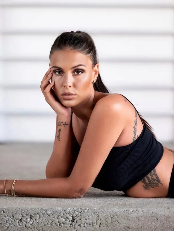 Natasha Nesci's photo 7