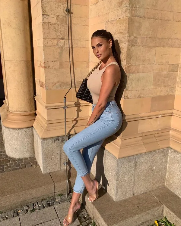 Natasha Nesci's BabeWiki Profile