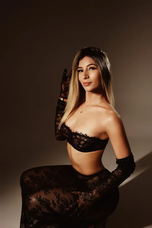 Natasha Smith's BabeWiki Profile