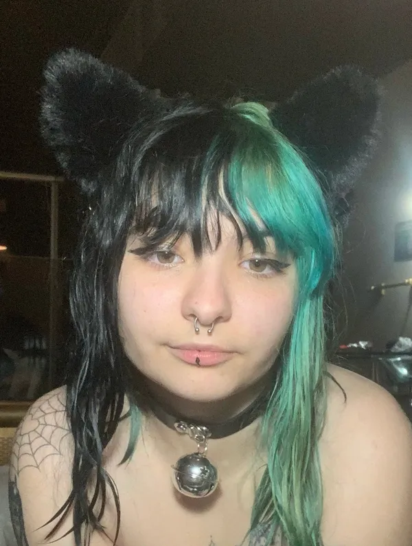 Nath Wolowski's BabeWiki Profile