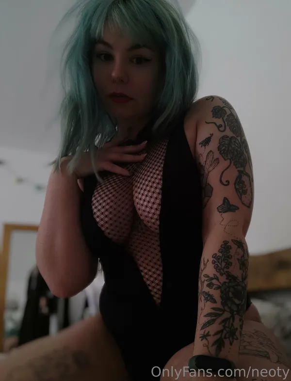 Neotyy's BabeWiki Profile