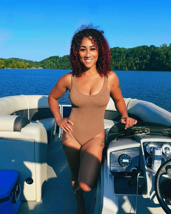 Nicole Alexander's photo 3