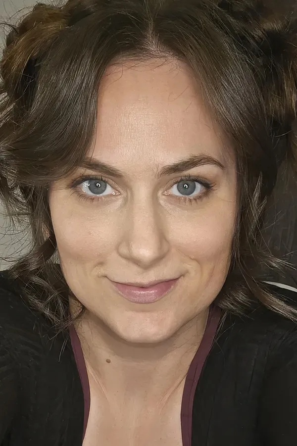 Nicole Nuthatch's BabeWiki Profile