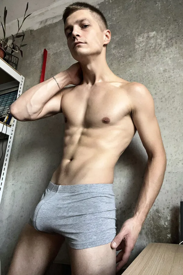 Nik Fan's BabeWiki Profile