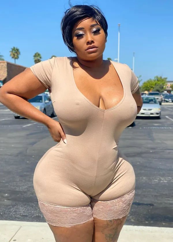 Nikia Renee's photo 4