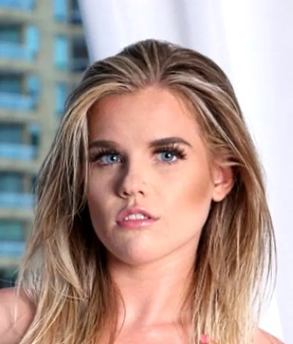 Nikki Sweet's photo 10