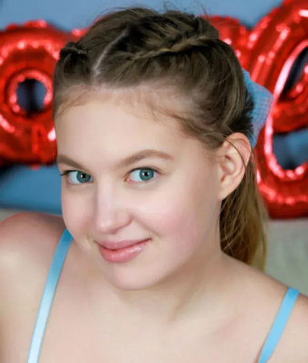 Nikoletta Queen's BabeWiki Profile