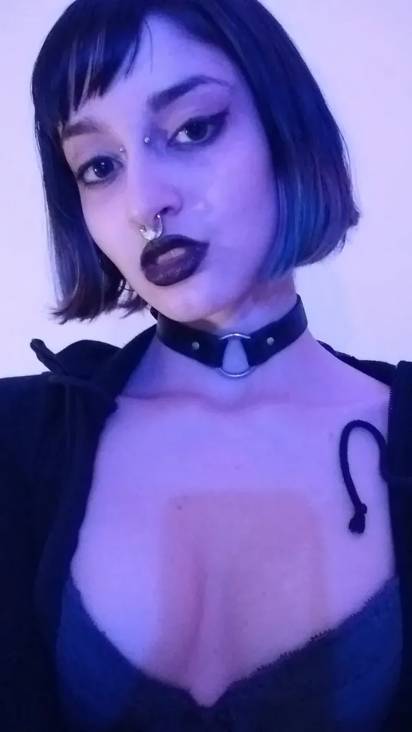 Nina Chrome's BabeWiki Profile