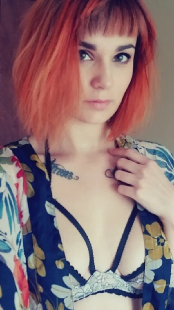 Nina Crowne's photo 4