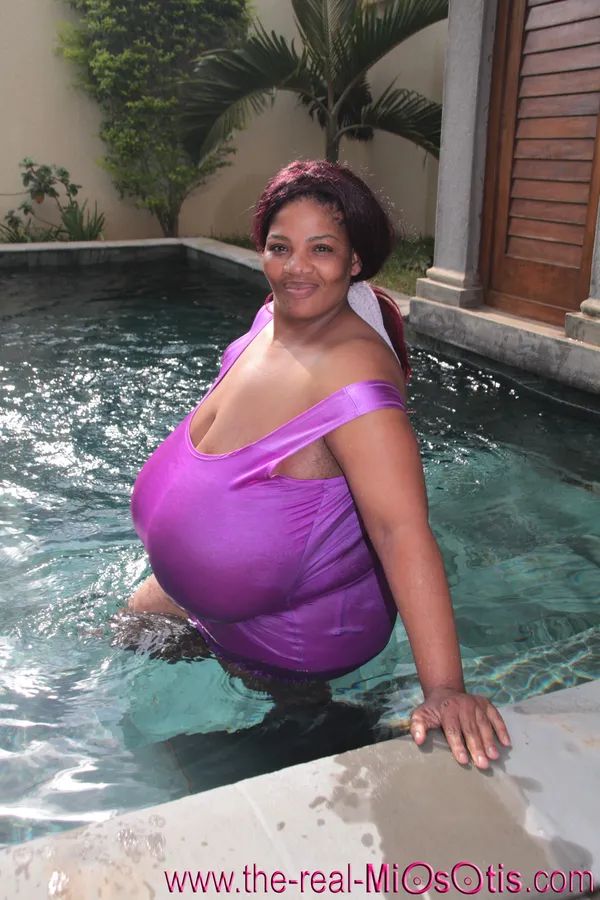 Noleen's BabeWiki Profile