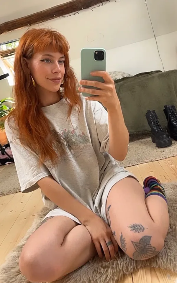 Nora Fae's BabeWiki Profile