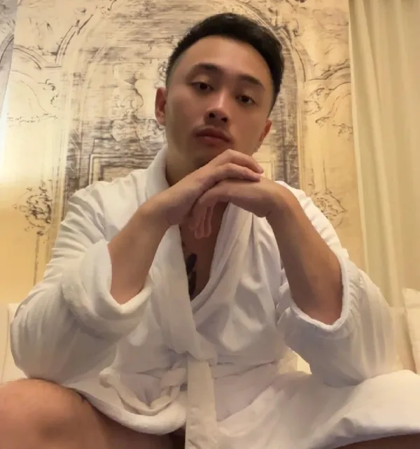 OddZodds's BabeWiki Profile