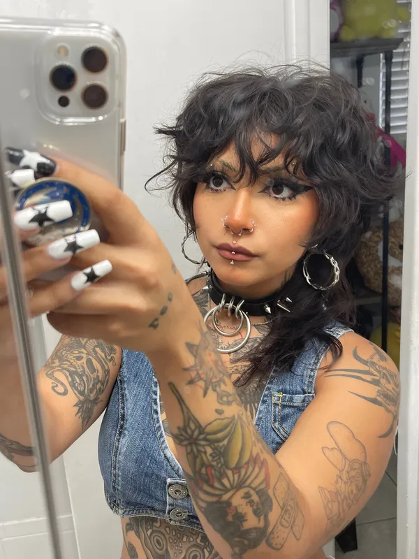 oninymph's BabeWiki Profile