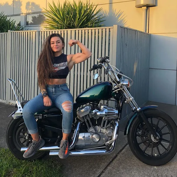 Paige Mills's photo 7